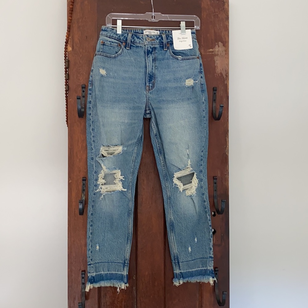 Abercrombie Jeans “The Mom” High Rise 28 6R